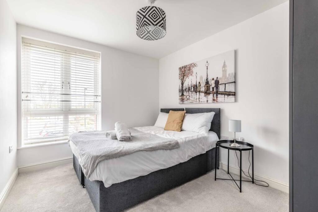 2 Bed & 2 Bath Cosy Apartment Slough- Free Parking Exterior foto